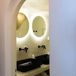 Апартаменты Andreas Hospitality Тира