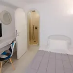 Andreas Hospitality Fira (Santorini)