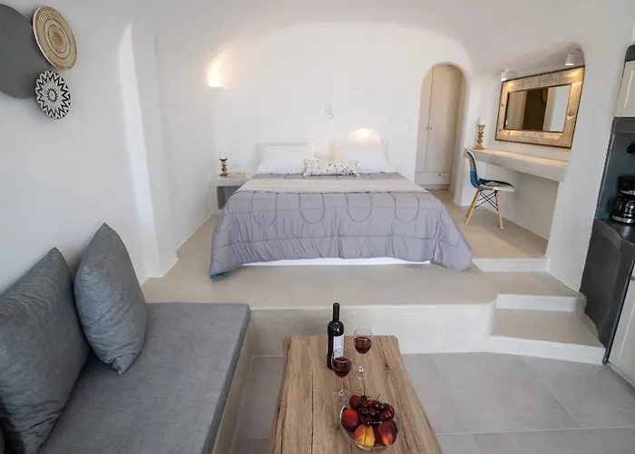 Апартаменты Andreas Hospitality