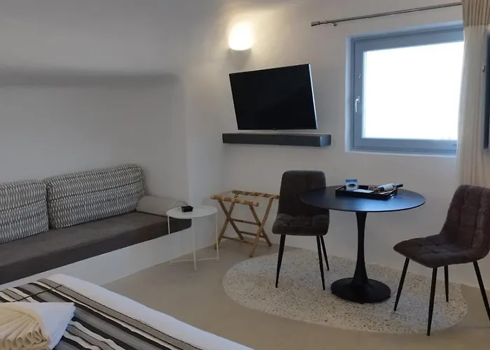 Andreas Hospitality Тира