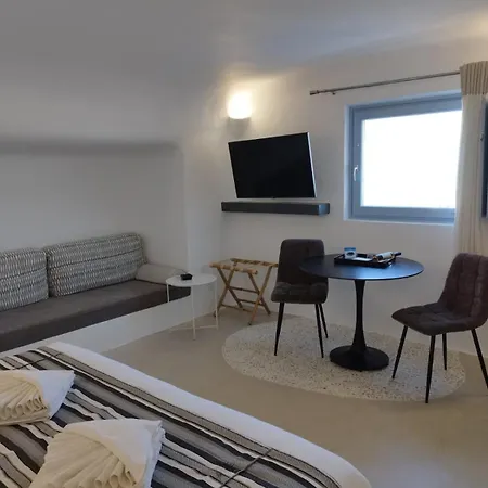 Andreas Hospitality Fira (Santorini)